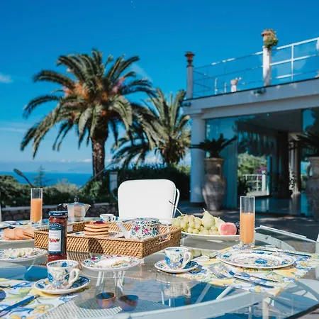 Con Piscina Con 8 Matrimoniali Ad Anacapri, By La Canostra Capri ヴィラ *