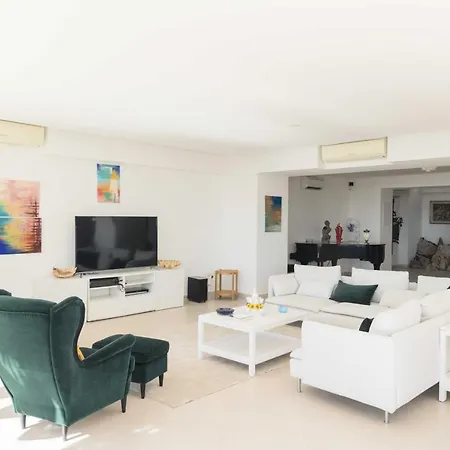 Con Piscina Con 8 Matrimoniali Ad Anacapri, By La Canostra Capri * アナカプリ