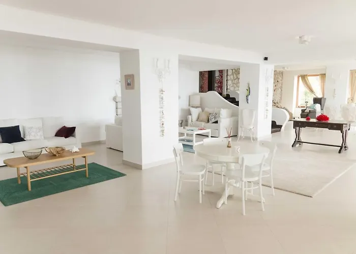 Con Piscina Con 8 Matrimoniali Ad Anacapri, By La Canostra Capri Vila Anacapri (Isola di Capri)