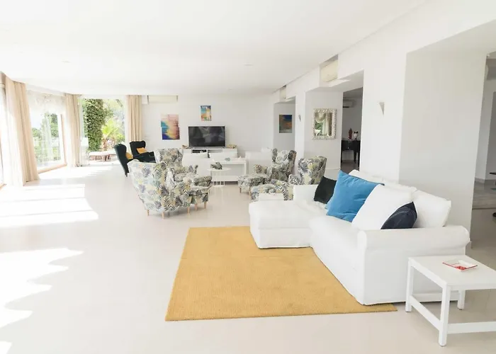 Vila Con Piscina Con 8 Matrimoniali Ad Anacapri, By La Canostra Capri Anacapri (Isola di Capri)