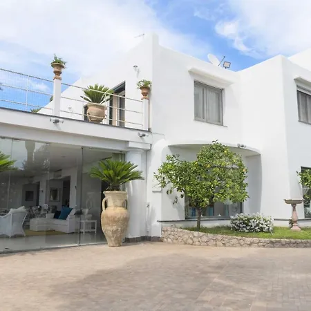 Con Piscina Con 8 Matrimoniali Ad Anacapri, By La Canostra Capri Vila Anacapri (Isola di Capri)
