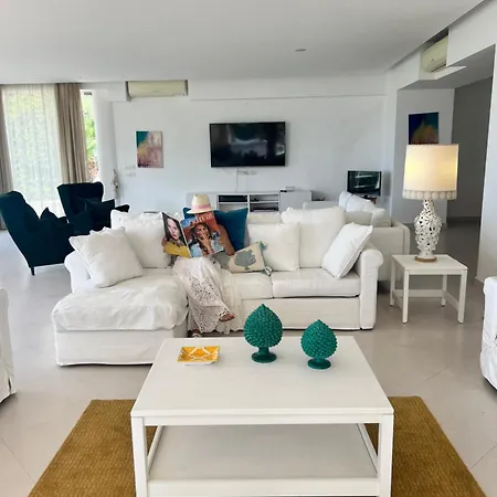 Con Piscina Con 8 Matrimoniali Ad Anacapri, By La Canostra Capri וילה *