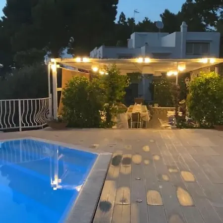 Con Piscina Con 8 Matrimoniali Ad Anacapri, By La Canostra Capri