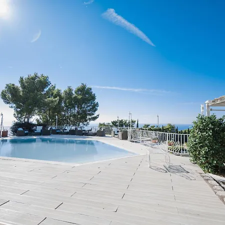 Villa Con Piscina Con 8 Matrimoniali Ad Anacapri, By La Canostra Capri Anacapri (Isola di Capri)