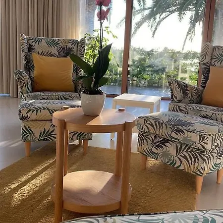 Con Piscina Con 8 Matrimoniali Ad Anacapri, By La Canostra Capri Anacapri (Isola di Capri)