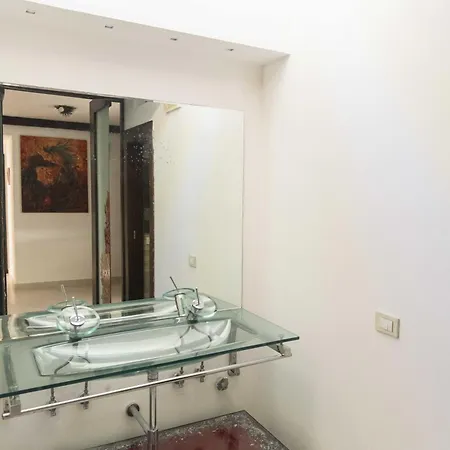 Villa Con Piscina Con 8 Matrimoniali Ad Anacapri, By La Canostra Capri Anacapri (Isola di Capri)