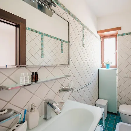 Villa Con Piscina Con 8 Matrimoniali Ad Anacapri, By La Canostra Capri *