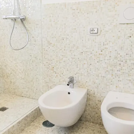 Con Piscina Con 8 Matrimoniali Ad Anacapri, By La Canostra Capri Anacapri (Isola di Capri)