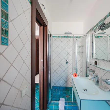 Villa Con Piscina Con 8 Matrimoniali Ad Anacapri, By La Canostra Capri Anacapri (Isola di Capri)