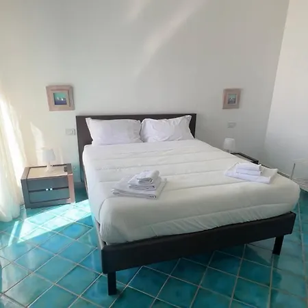 Villa Villa Con Piscina Con 8 Camere Matrimoniali Ad Anacapri, By La Canostra Capri *