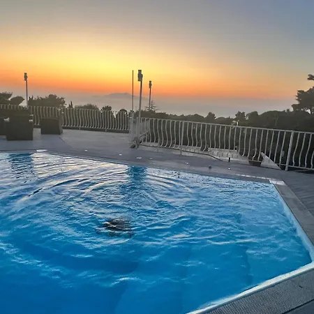 Villa Con Piscina Con 8 Camere Matrimoniali Ad Anacapri, By La Canostra Capri * Anacapri (Isola di Capri)
