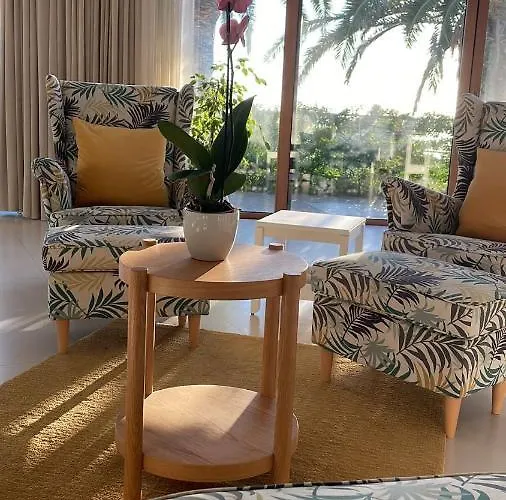 Con Piscina Con 8 Matrimoniali Ad Anacapri, By La Canostra Capri Anacapri (Isola di Capri)