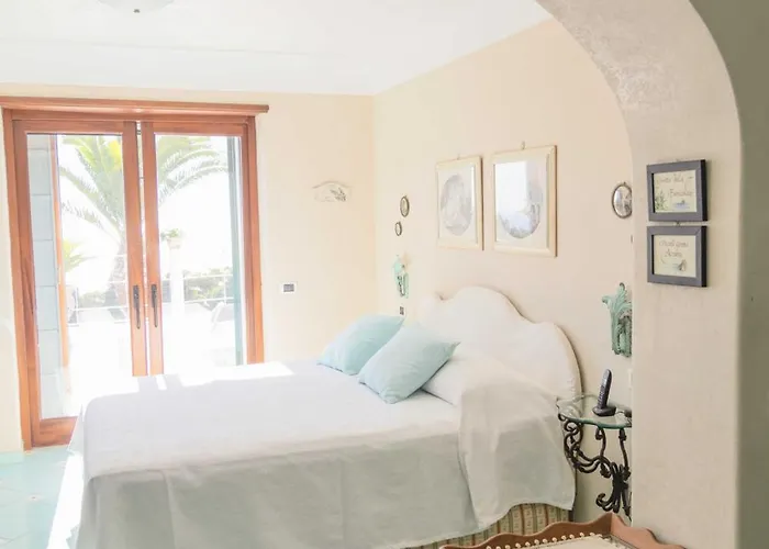 Villa Con Piscina Con 8 Matrimoniali Ad Anacapri, By La Canostra Capri Anacapri (Isola di Capri)